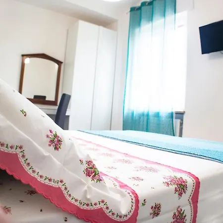 Bed & Breakfast Luvi *